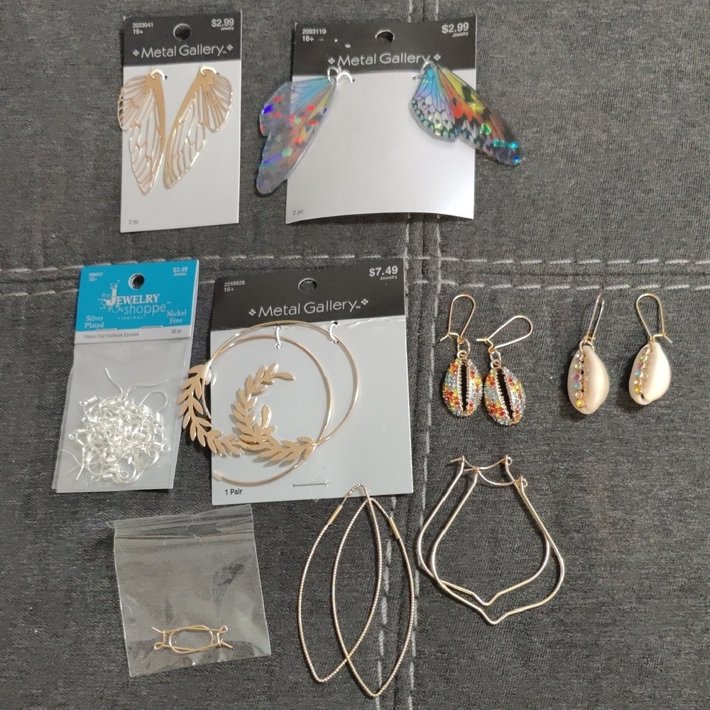 NWT Gallery Gold and Multicolor Earring Making Jewelry Set